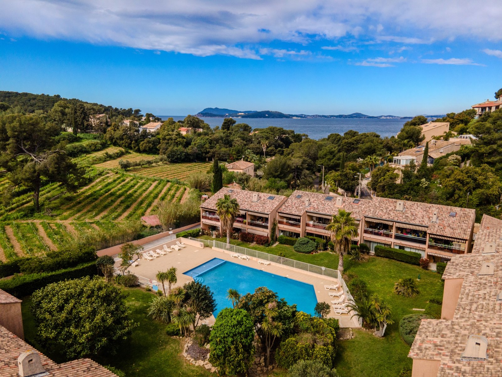 Résidence Régence Park au Pradet avec piscine et vue sur la Méditerranée
